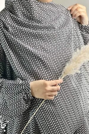 إسدال وقار أسود